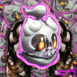 Autocollant Miaou-gnifique Par Cats Of Chaos - Marshadow Le Chat En Marshadow Le Pokemon